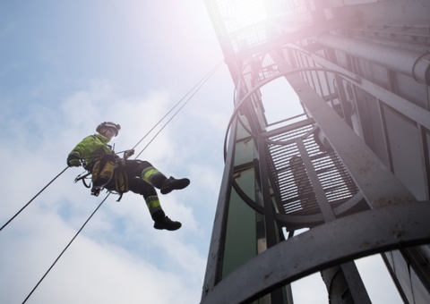 Acidentes de trabalho matam ao menos uma pessoa a cada 3h47min no Brasil