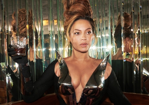 Beyoncé fará show no Brasil, diz jornalista