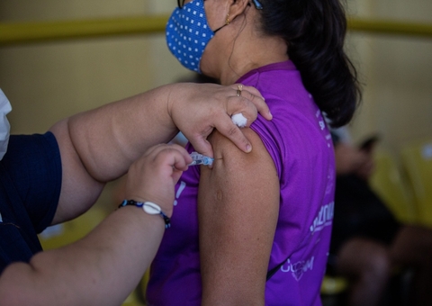 Vacina bivalente contra Covid será ofertada em 75 pontos em Manaus a partir desta terça-feira