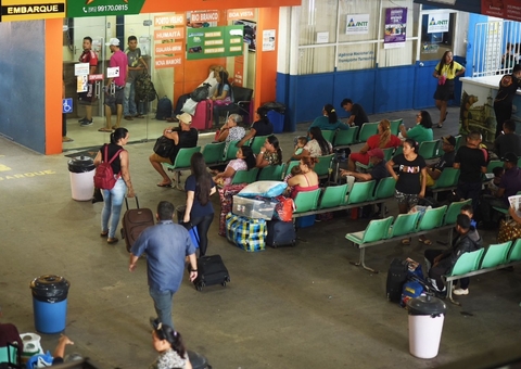 Mais de 32 mil pessoas saíram de Manaus durante o feriado