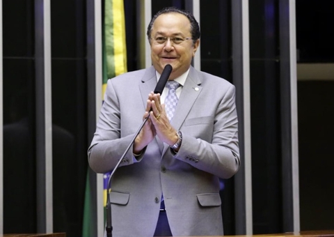 Silas Câmara paga multa e STF encerra processo de ‘rachadinha’