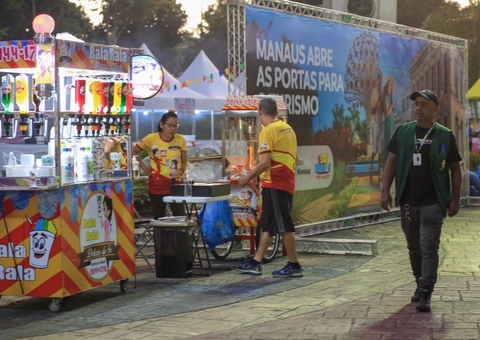 Povos da Amazônia recebe 1ª Feira Folclórica em Manaus
