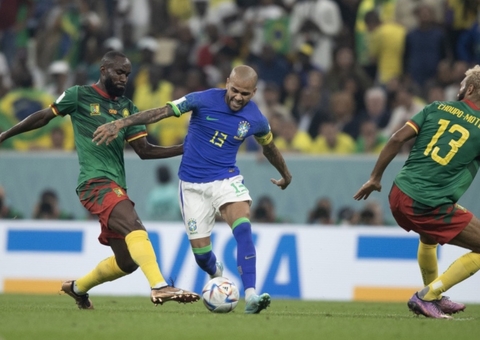 Daniel Alves completa 40 anos na prisão e ganha visita de ex-mulher e filhos