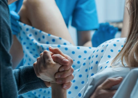 Família acusa médica de arrancar cabeça de bebê durante parto