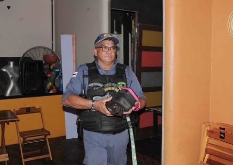 Fiscalização flagra adolescente se prostituindo em bar de Manaus