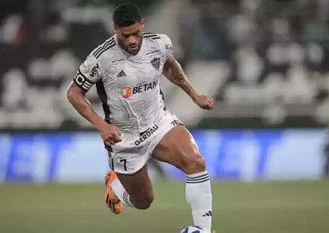 Hulk explica discussão com torcedor e critica fase do time