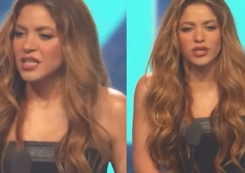 Shakira alfineta Piqué em discurso de premiação