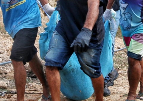 Após ouvirem pedidos de socorro, vizinhos encontram mulher estrangulada em Manaus
