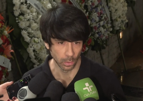 João Lee fala dos últimos momentos com a mãe, a cantora Rita Lee 