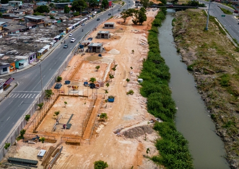 Obra do parque Amazonino Mendes avança com construção de quadras e quiosques