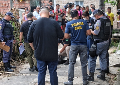 Homem é perseguido e executado por criminosos em beco de Manaus