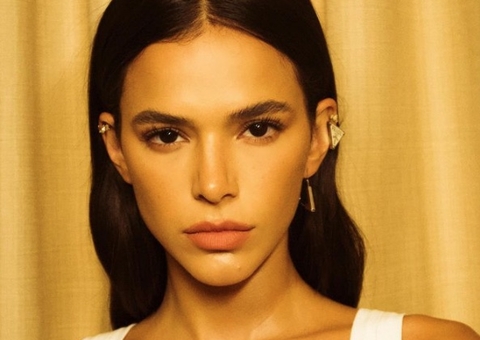 Bruna Marquezine rebate boatos sobre romance com L7nnon