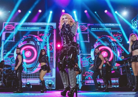 Fenômeno paraense, Joelma faz show no Sambódromo