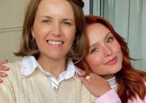 Mãe de Larissa Manoela posta texto em meio a afastamento da filha: 'pessoas vem e vão'