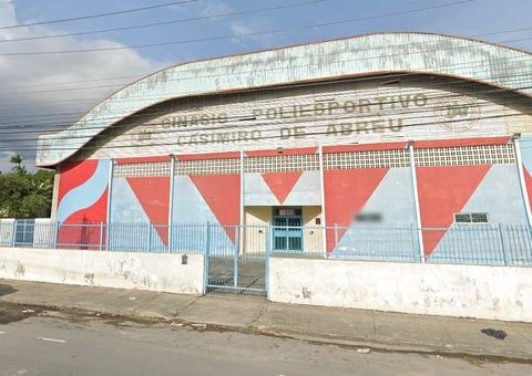 Tuna Luso joga contra Hebreus pelo Campeonato Amazonense de Futsal Feminino Sub-20