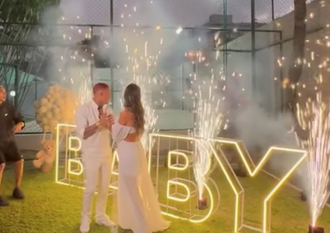 Cristiano Ronaldo ou Jade?  MC Poze faz chá revelação de bebê e escolhe nome