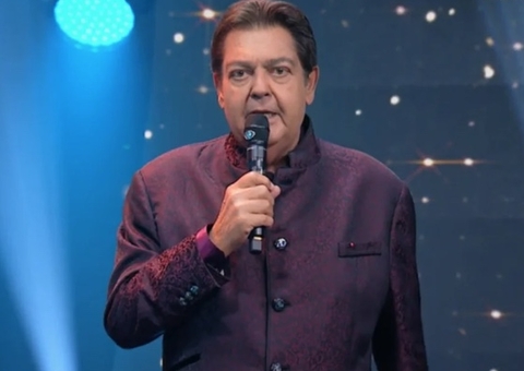Faustão deixará Band após baixa audiência, diz colunista 
