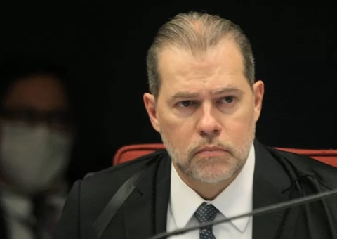 Ministro Dias Toffoli é internado na UTI com Covid