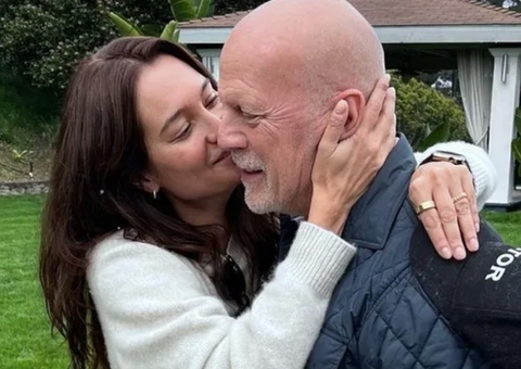 Mulher do ator Bruce Willis lança empresa de vitaminas para o cérebro