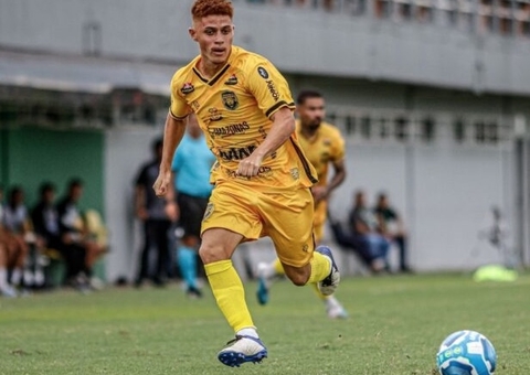Foguinho avalia estreia com a camisa do Amazonas
