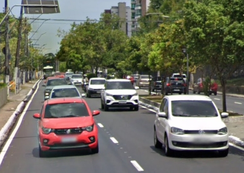 Governo anuncia corte de impostos para reduzir preço de carros