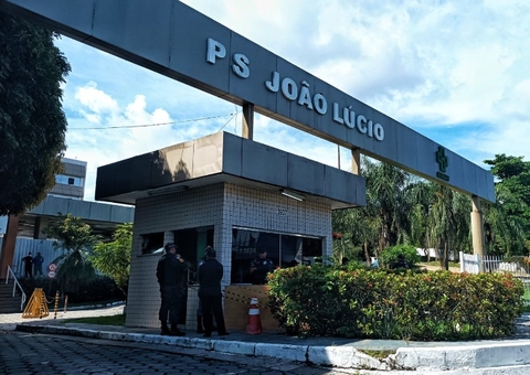 Paciente ‘foge’ de hospital e morre em frente ao João Lúcio em Manaus