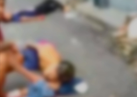 Homens são baleados em beco de Manaus