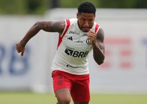 Flamengo multa e afasta Marinho; saiba o motivo