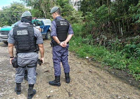 Corpo de homem enrolado em lençol é achado em ramal de Manaus