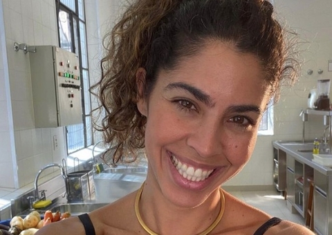 Bela Gil conta que teve 3 namorados durante casamento de 19 anos: 'ele sabia'