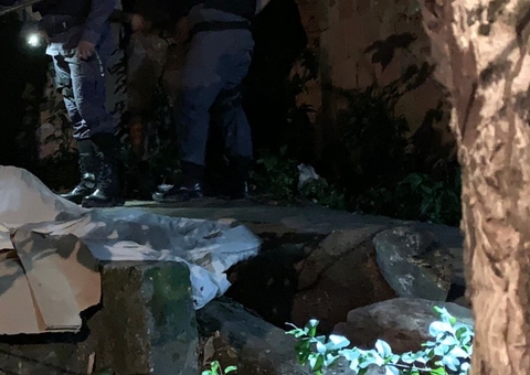 Criminosos invadem beco e matam adolescente de 16 anos a tiros em Manaus