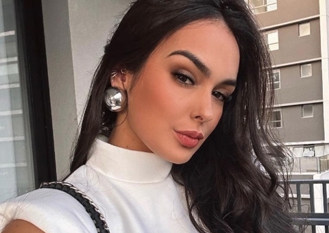 Larissa é flagrada aos beijos com outro ex-BBB após término com Fred Bruno 