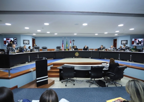 TCE reprova contas e multa ex-presidente da Câmara de Urucurituba em R$ 95 mil