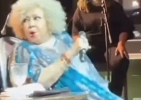 Vídeo: Alcione perde a paciência durante show e vídeo viraliza: ‘porr*’