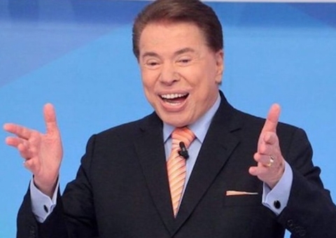 Longe da TV, Silvio Santos reaparece em vídeo ao lado da família 