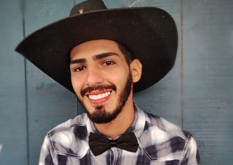 Agenor Tupinambá, da capivara Filó, faz harmonização facial 