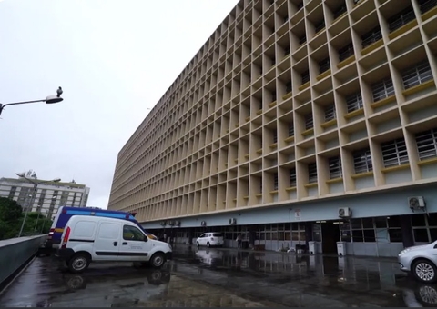 Mulher é presa ao esfaquear sobrinha de 9 anos 