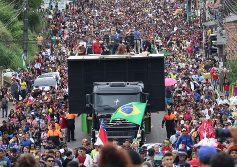 Fiéis tomam as ruas de Manaus na Marcha para Jesus;  veja vídeos