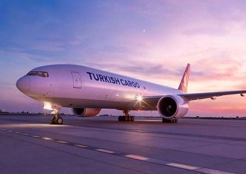 Criança morre após passar mal durante voo para Nova York