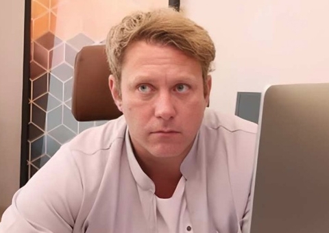 Sérgio Hondjakoff volta a atuar após deixar reabilitação: 'um ano limpo'