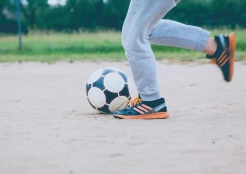 Polícia investiga tráfico humano de adolescentes que foram para Portugal jogar futebol
