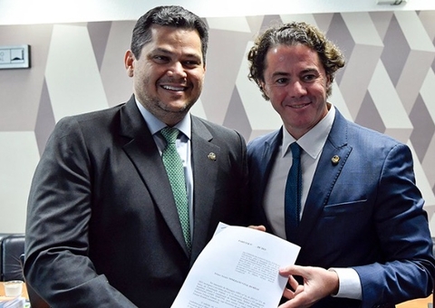 Alcolumbre confirma para quarta-feira sabatina de Zanin, indicado ao STF