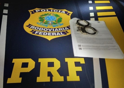 Foragido, passageiro é preso em ônibus durante viagem na BR-174