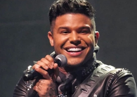 Carro com Tierry capota em estrada a caminho de show na Bahia 