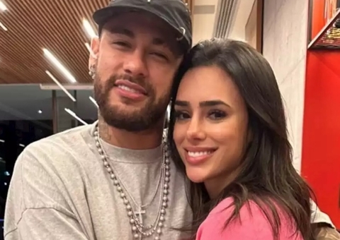 Neymar e Bruna Biancardi participam de cerimônia em meio a rumores de traição