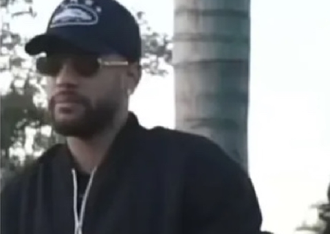 Neymar e Bruna Biancardi aparecem em foto de mãos dadas após suposta traição