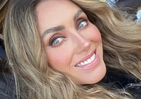 Anahí perfura tímpano durante preparativos para turnê do RBD