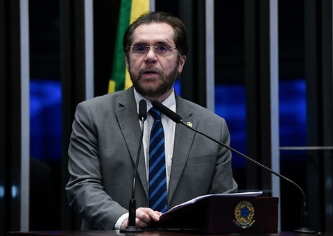 Plínio Valério diz que governo busca demitir presidente do BC