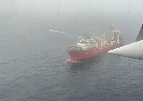 Destroços são encontrados em área de busca por submarino, diz Guarda Costeira americana