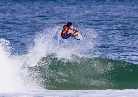 Medina tenta quebrar tabu de nunca ter vencido etapa da WSL no Brasil